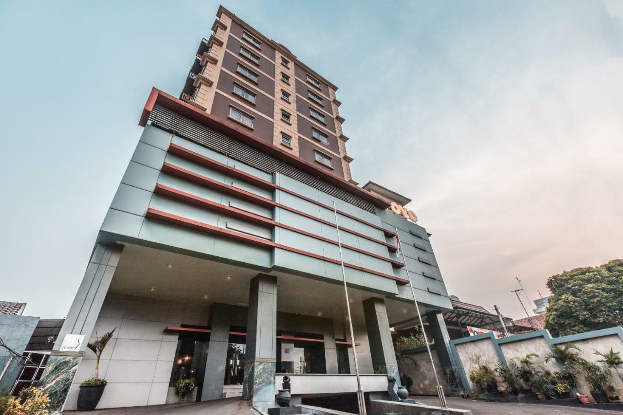 Oyo 1475 Alia Matraman Syariah Near Rs Premier Jatinergara Hotell Jakarta Exteriör bild